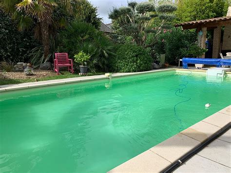 eau verte piscine desjoyaux.